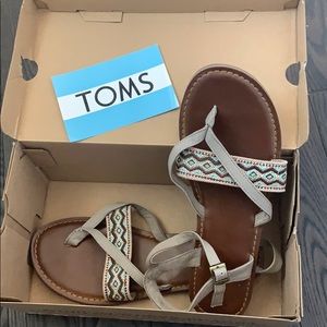 Toms sandals